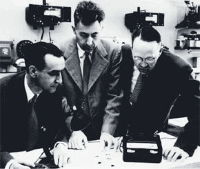 达里尔蔡平，杰拉尔德·皮尔森和贝尔实验室的卡尔文富勒的旧照片